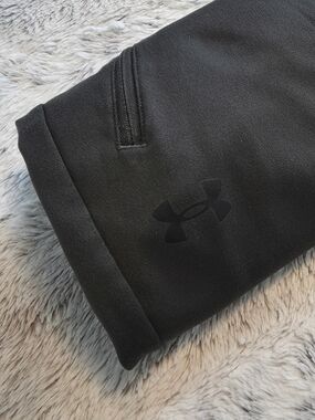 YXL UNDER ARMOUR Athletic Drawstring Shorts